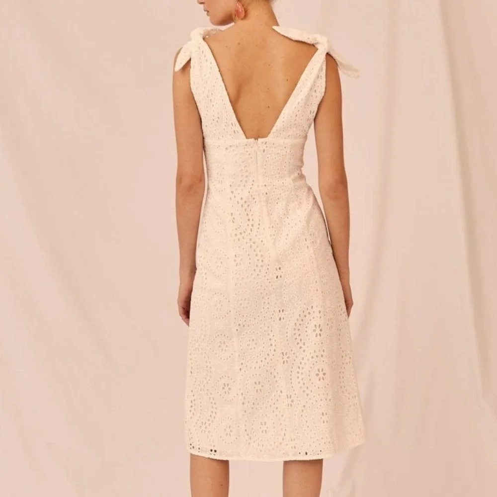Keepsake White Harmony Eyelet Lace‎ Sleeveless Midi Sheath Dress - Picture 3 of 7